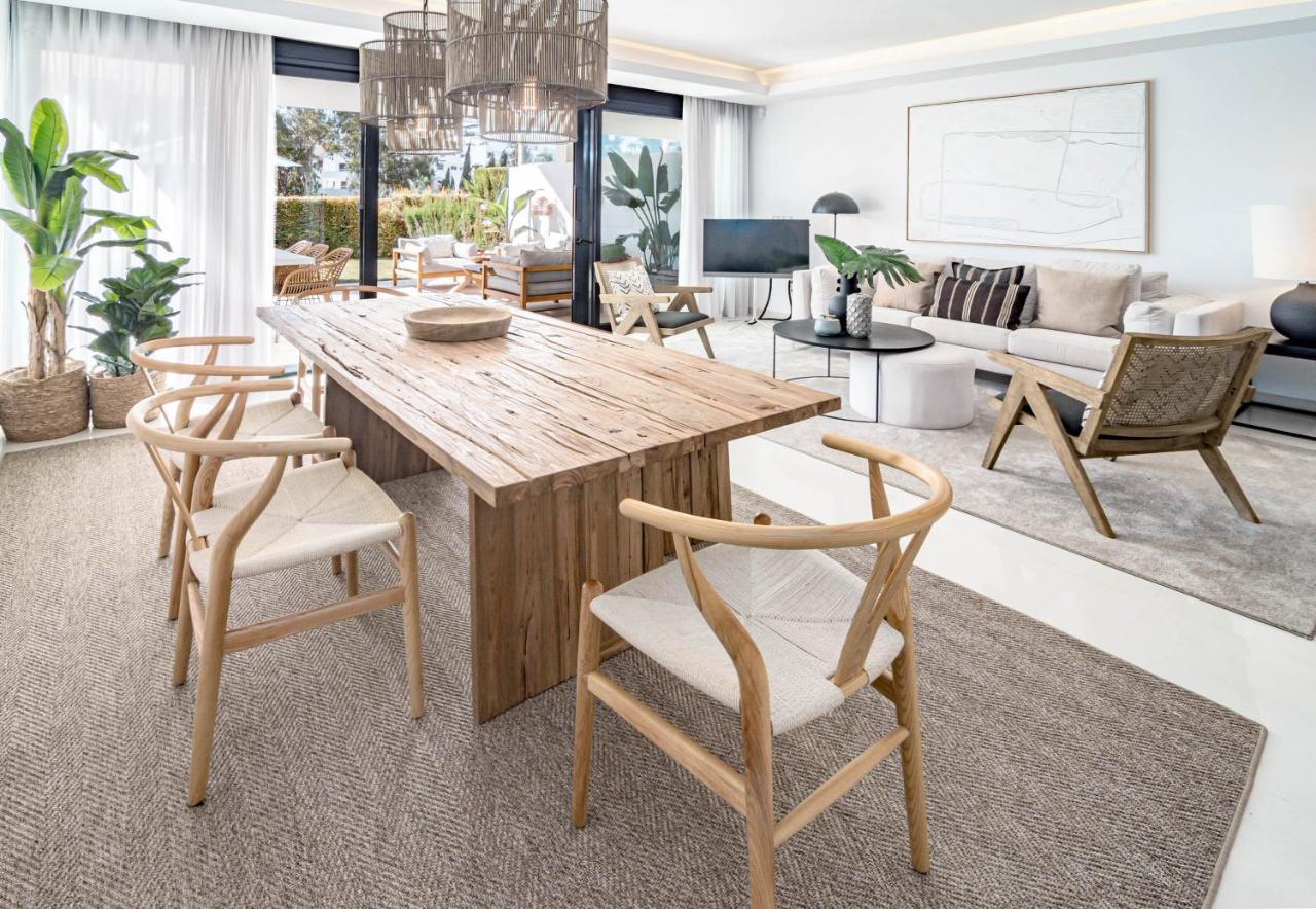 Luxury 3 Bedroom Townhouse On Marbellas Golden Mile With Walking Distance Puerto Banus Сasa de vacaciones