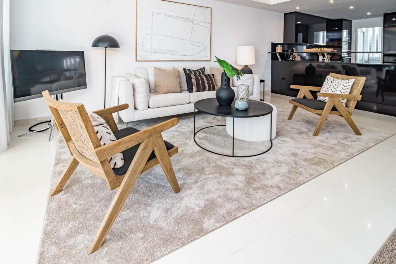 Luxury 3 Bedroom Townhouse On Marbellas Golden Mile With Walking Distance Puerto Banus Сasa de vacaciones Marbella