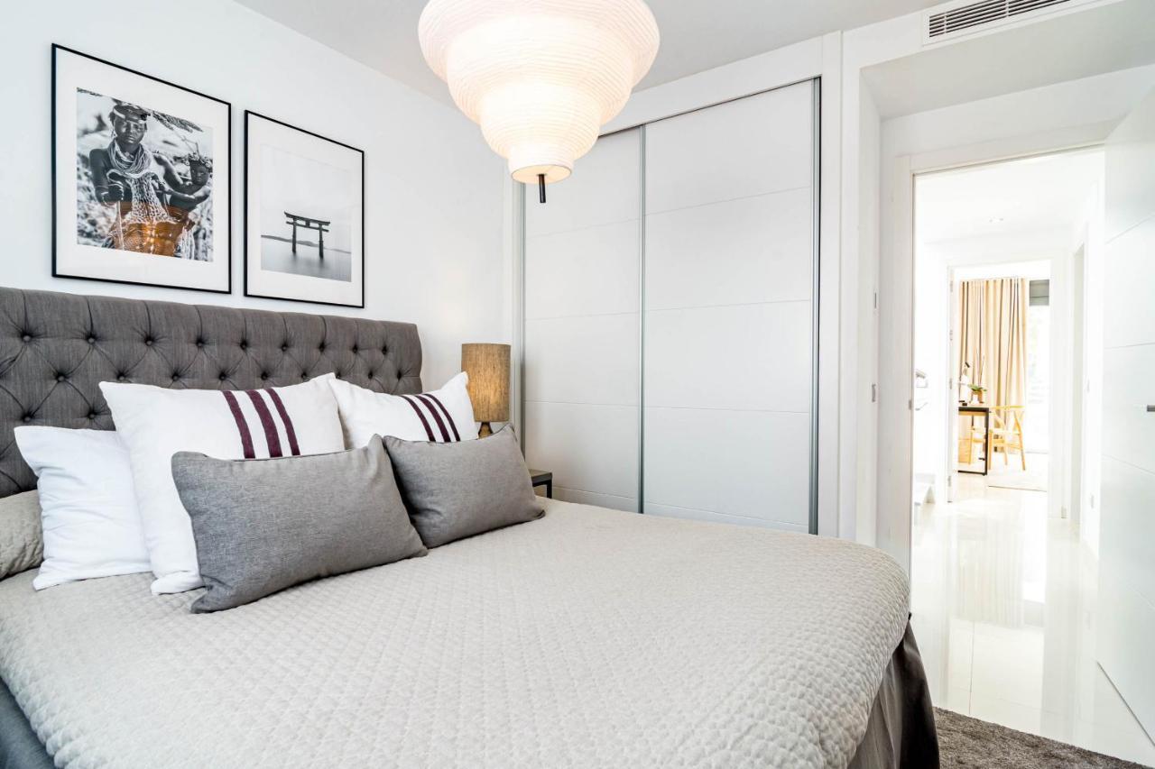Сasa de vacaciones Luxury 3 Bedroom Townhouse On Marbellas Golden Mile With Walking Distance Puerto Banus