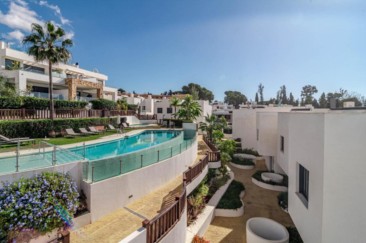 Сasa de vacaciones Luxury 3 Bedroom Townhouse On Marbellas Golden Mile With Walking Distance Puerto Banus