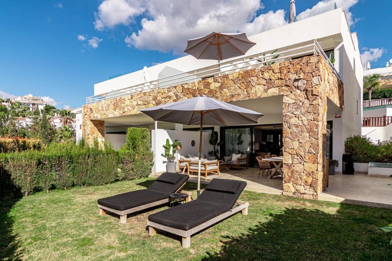 Luxury 3 Bedroom Townhouse On Marbellas Golden Mile With Walking Distance Puerto Banus Сasa de vacaciones Marbella