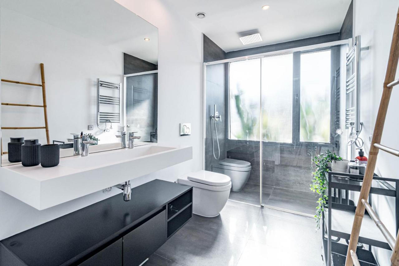 Сasa de vacaciones Luxury 3 Bedroom Townhouse On Marbellas Golden Mile With Walking Distance Puerto Banus